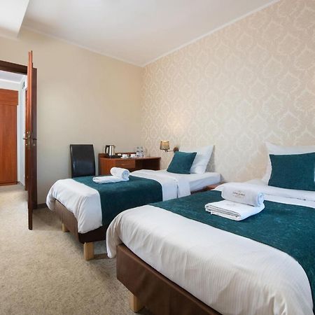 Aparthotel Globus クラクフ エクステリア 写真