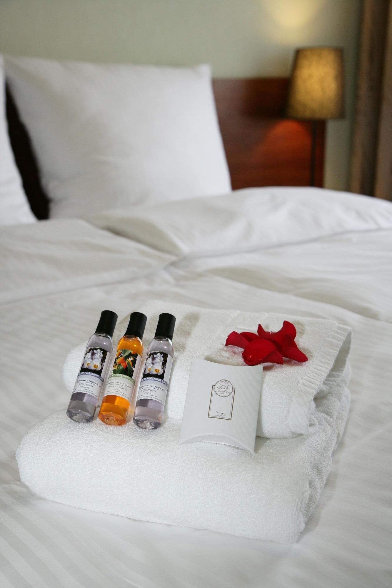 Aparthotel Globus クラクフ エクステリア 写真