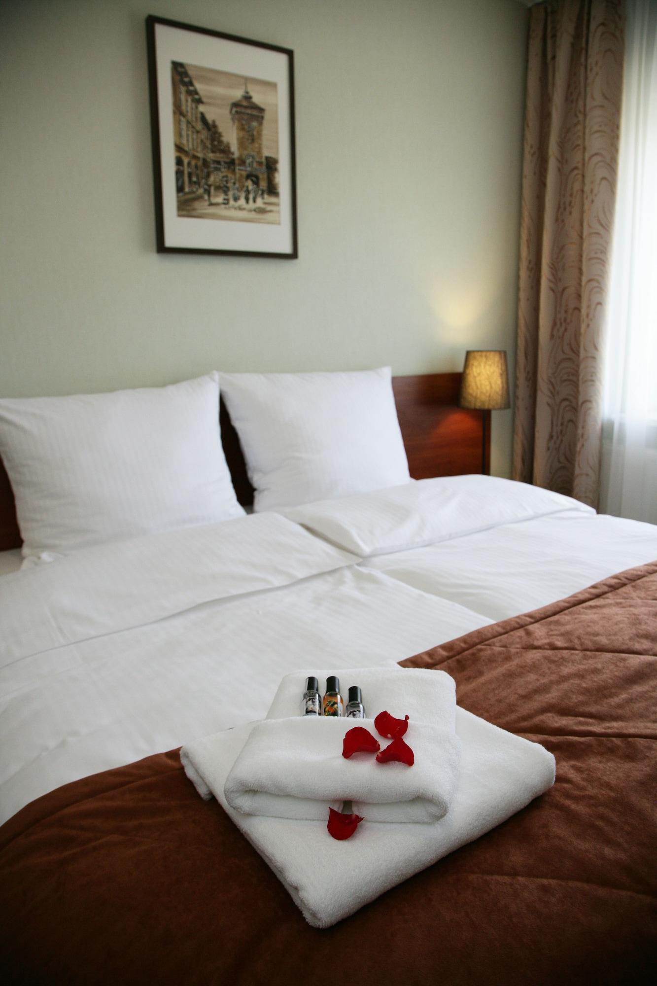Aparthotel Globus クラクフ エクステリア 写真
