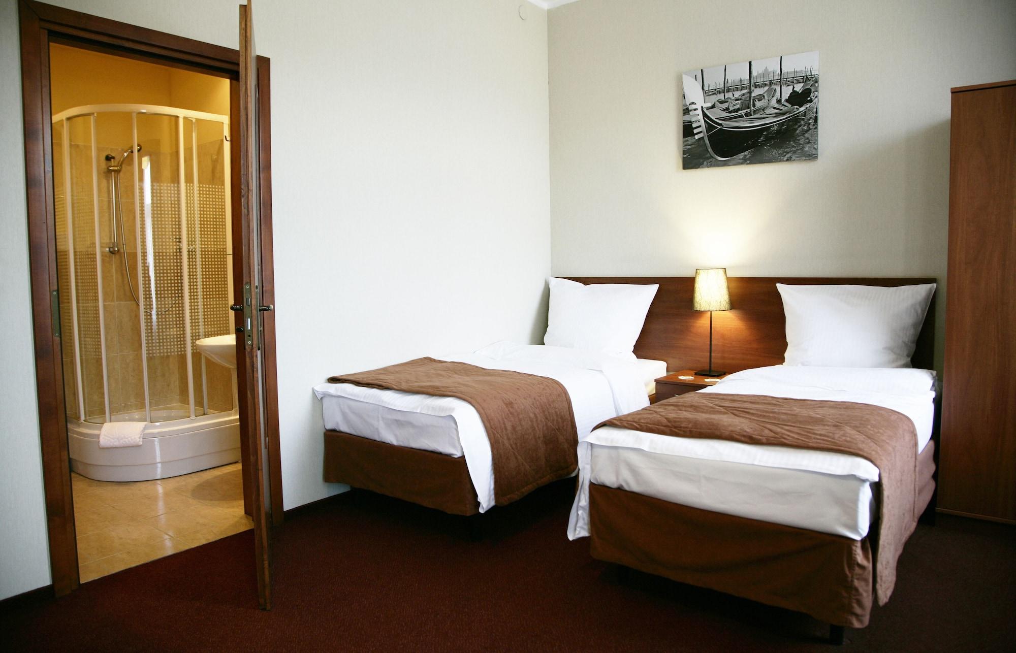 Aparthotel Globus クラクフ エクステリア 写真