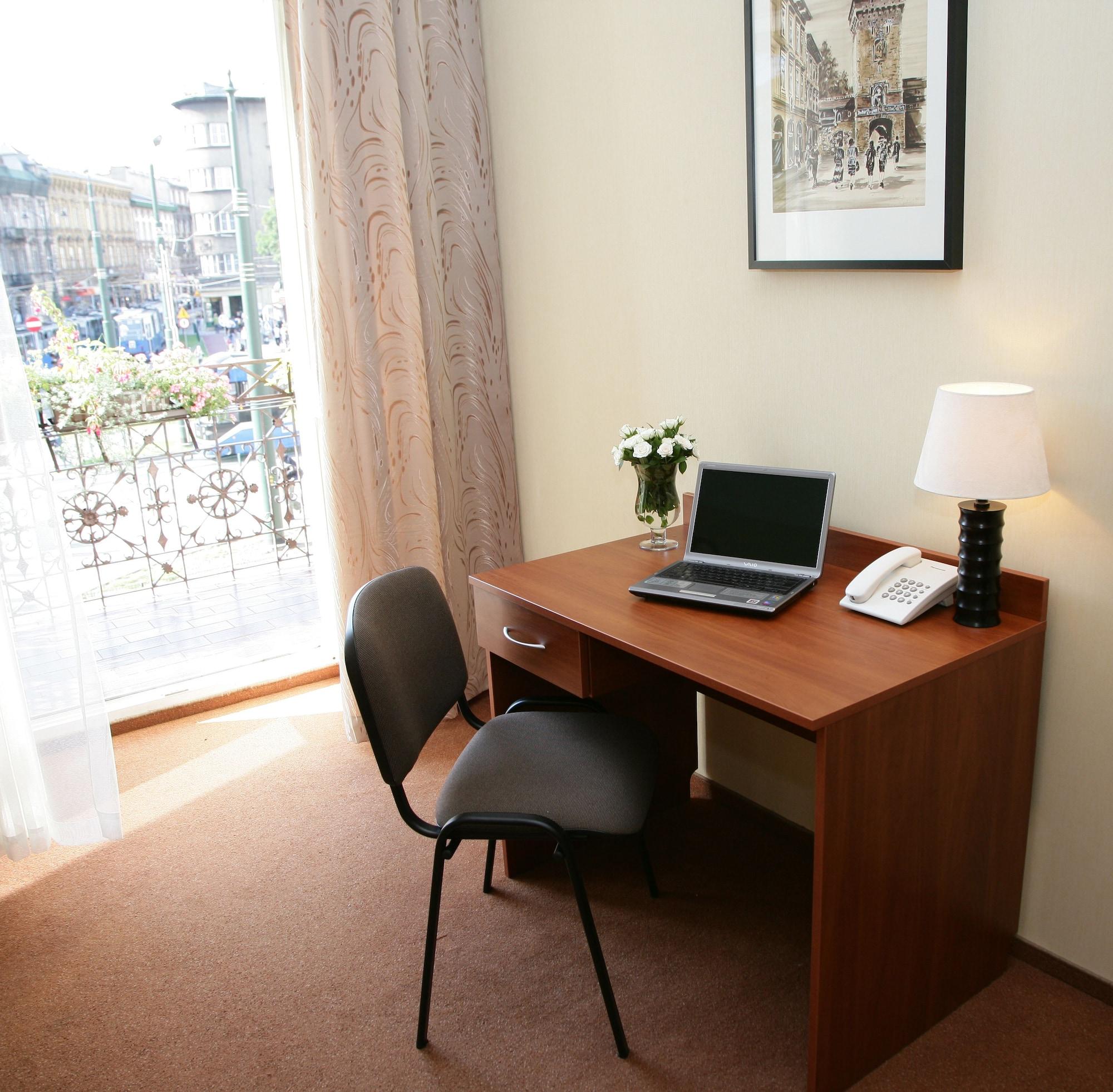 Aparthotel Globus クラクフ エクステリア 写真