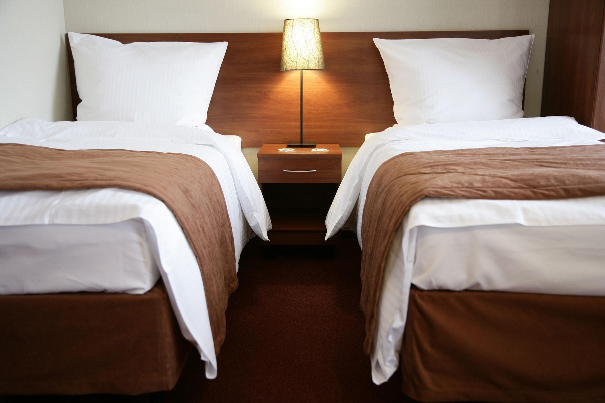 Aparthotel Globus クラクフ エクステリア 写真