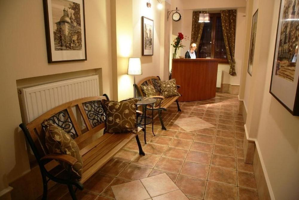 Aparthotel Globus クラクフ エクステリア 写真