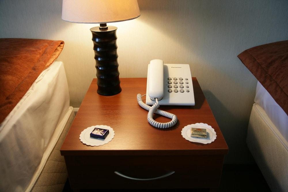 Aparthotel Globus クラクフ エクステリア 写真